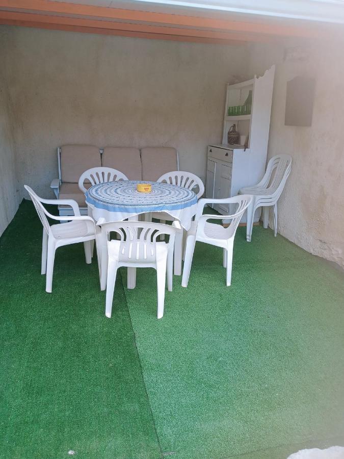 Willy Fogg Villa Pedrosa del Rey Exterior photo